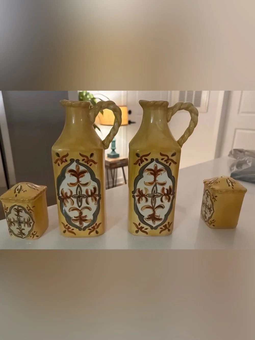 Artimino Tuscan Countryside Sienna Yellow Oil Vinegar Salt Pepper Set